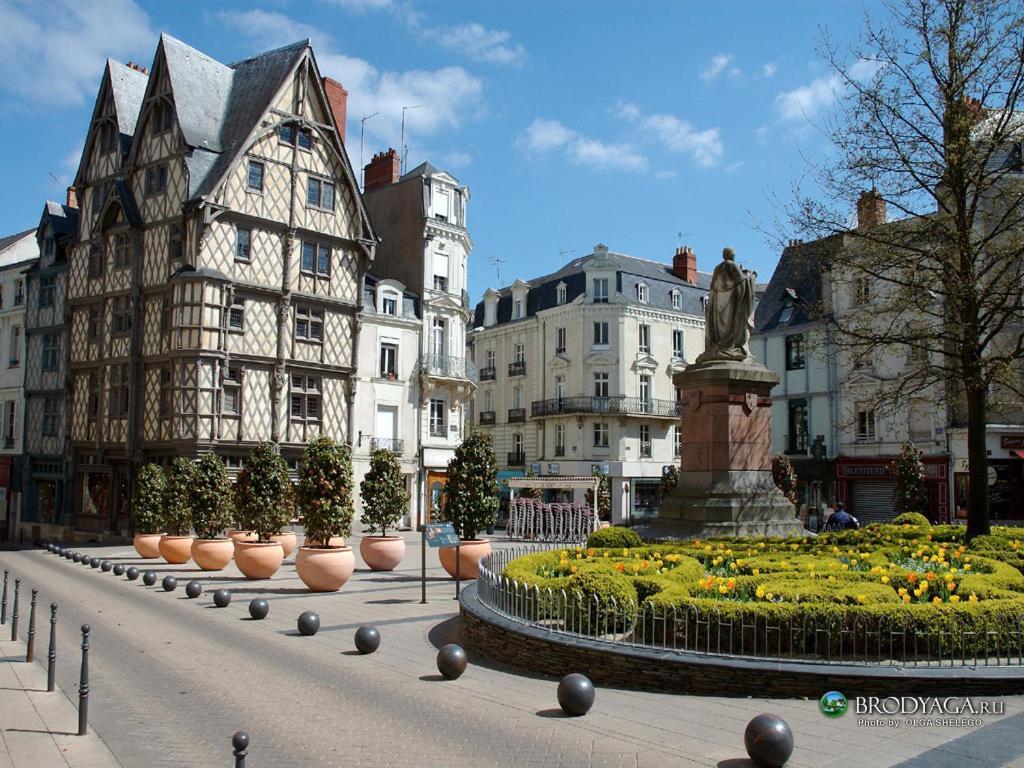Studio Crimee Pour Deux Personnes Apartment Angers Bagian luar foto
