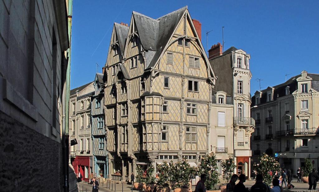 Studio Crimee Pour Deux Personnes Apartment Angers Bagian luar foto